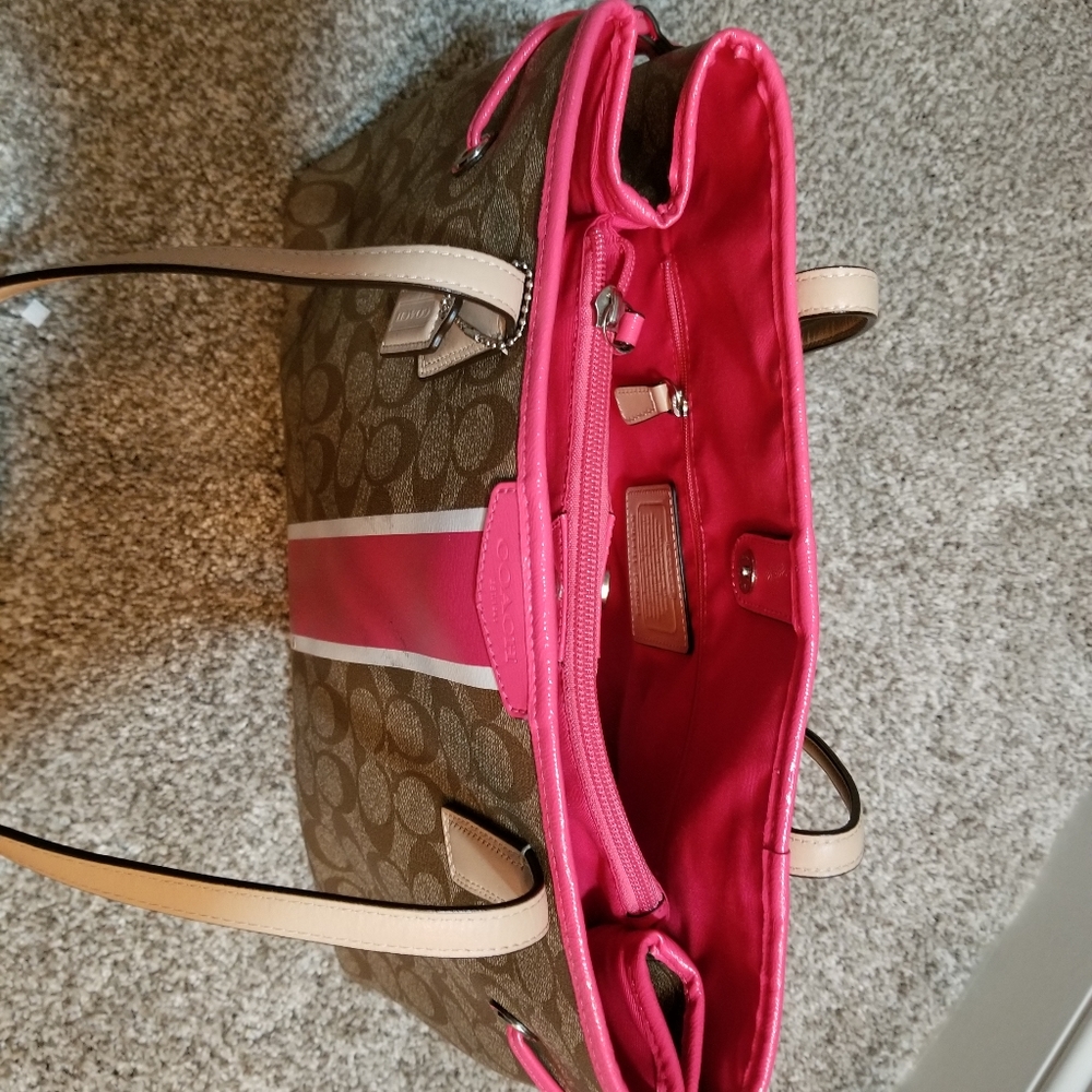 Coach handbag authentic - Picture 3 of 4